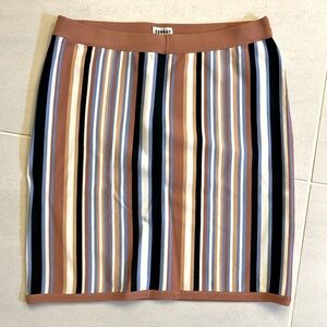 Aritzia Sunday Best stretch knit mini skirt.